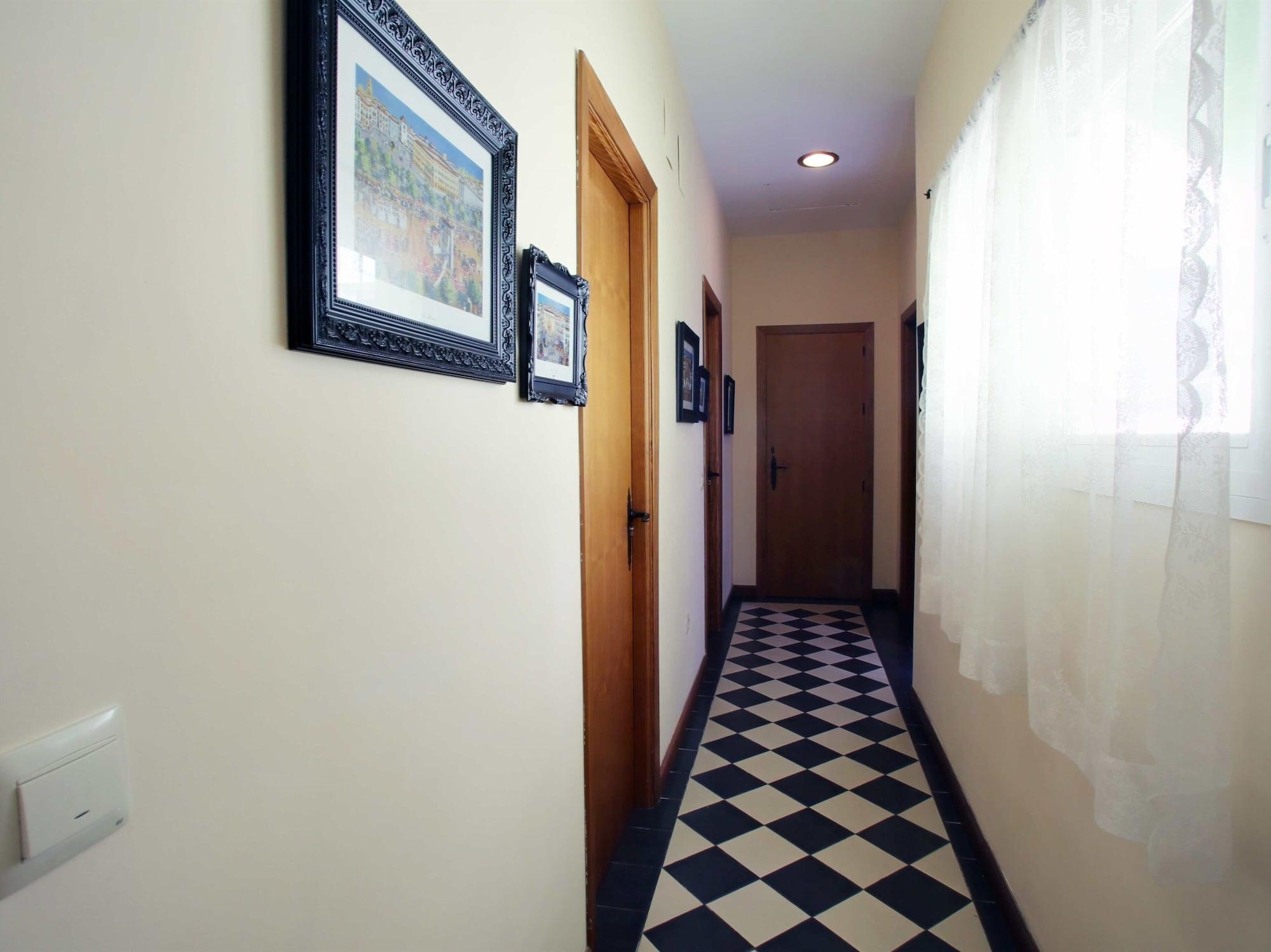 Gasthuis Malaga Lodge Guesthouse 3*