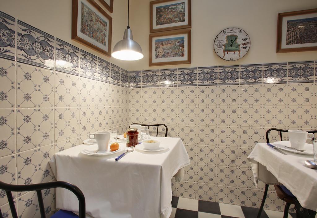 Malaga Lodge Guesthouse 3* Málaga
